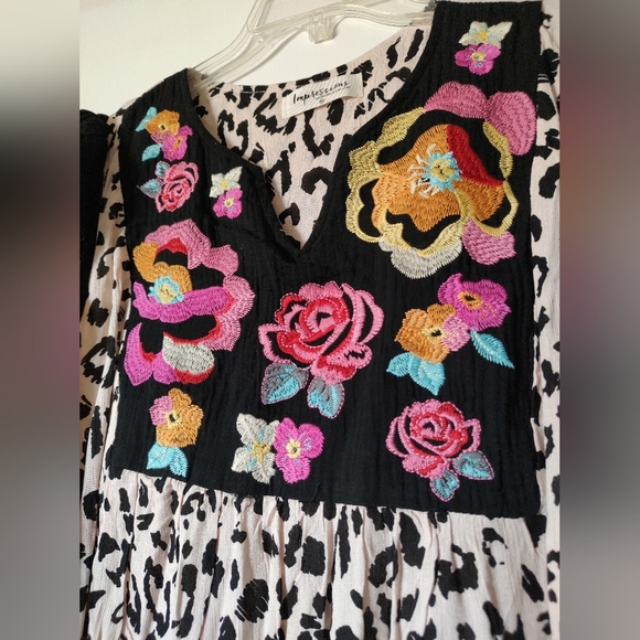 Women's sleeveless embroidered flowy dress size m - Picture 2 of 4